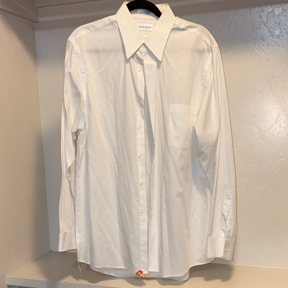 Van Heusen Classic White Dress Shirt